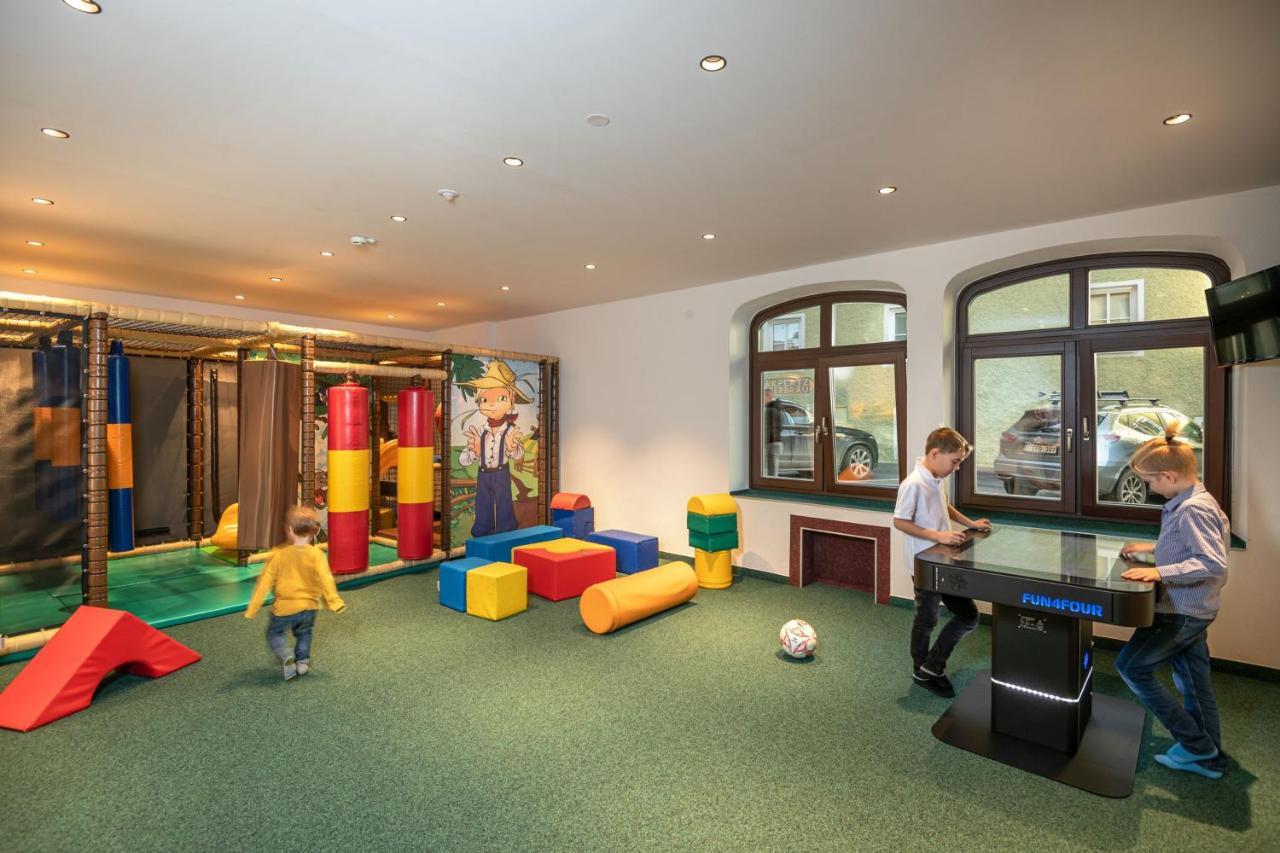 Hotel Stegerbraeu ラートシュタット エクステリア 写真