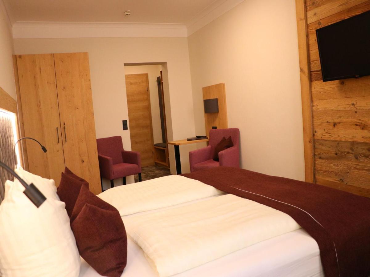 Hotel Stegerbraeu ラートシュタット エクステリア 写真