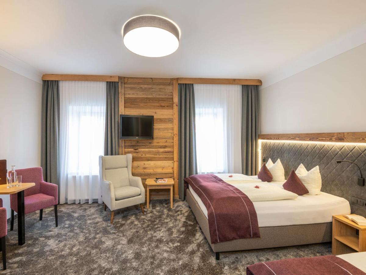 Hotel Stegerbraeu ラートシュタット エクステリア 写真