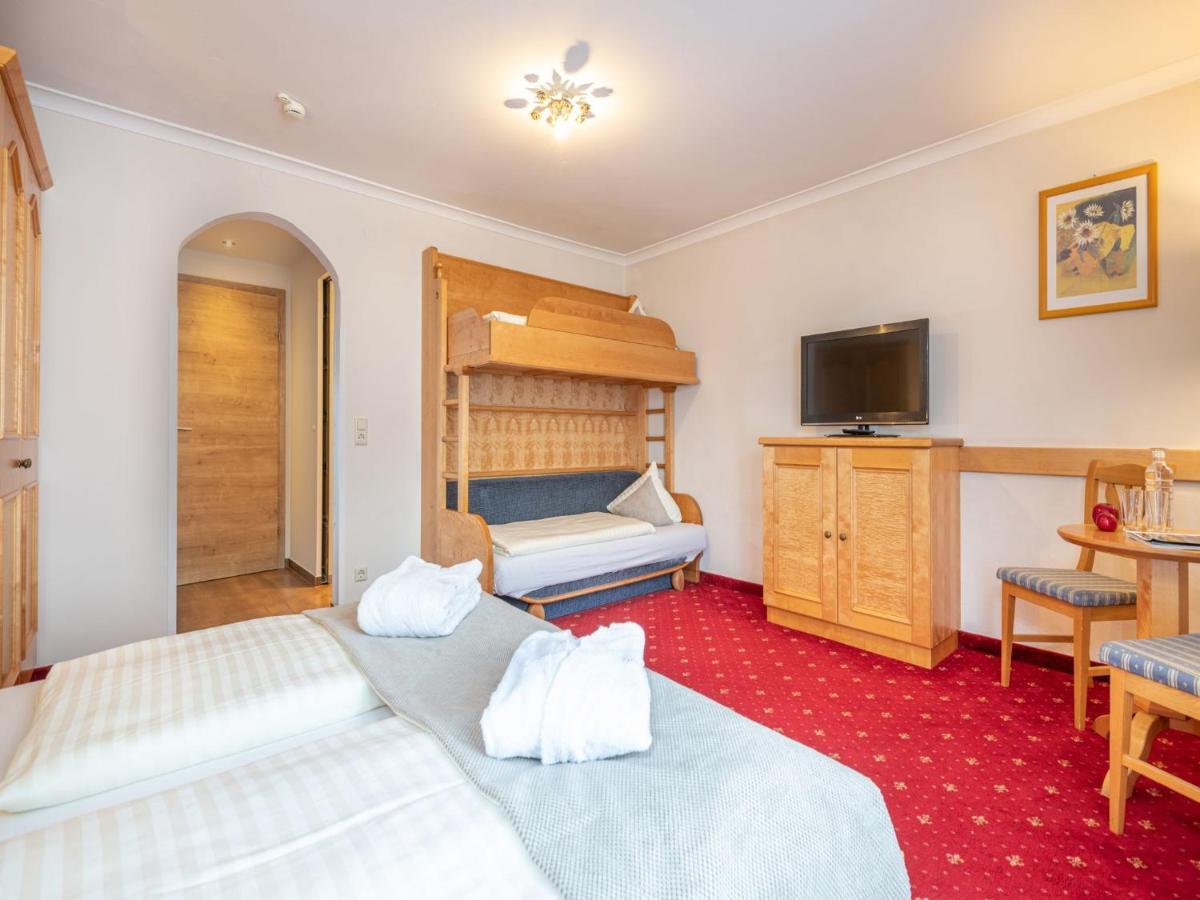 Hotel Stegerbraeu ラートシュタット エクステリア 写真
