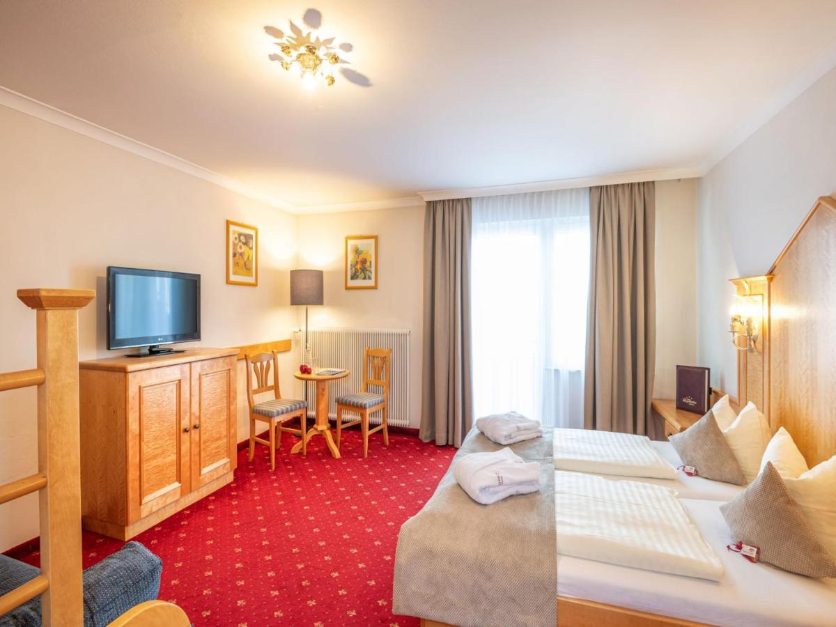 Hotel Stegerbraeu ラートシュタット エクステリア 写真