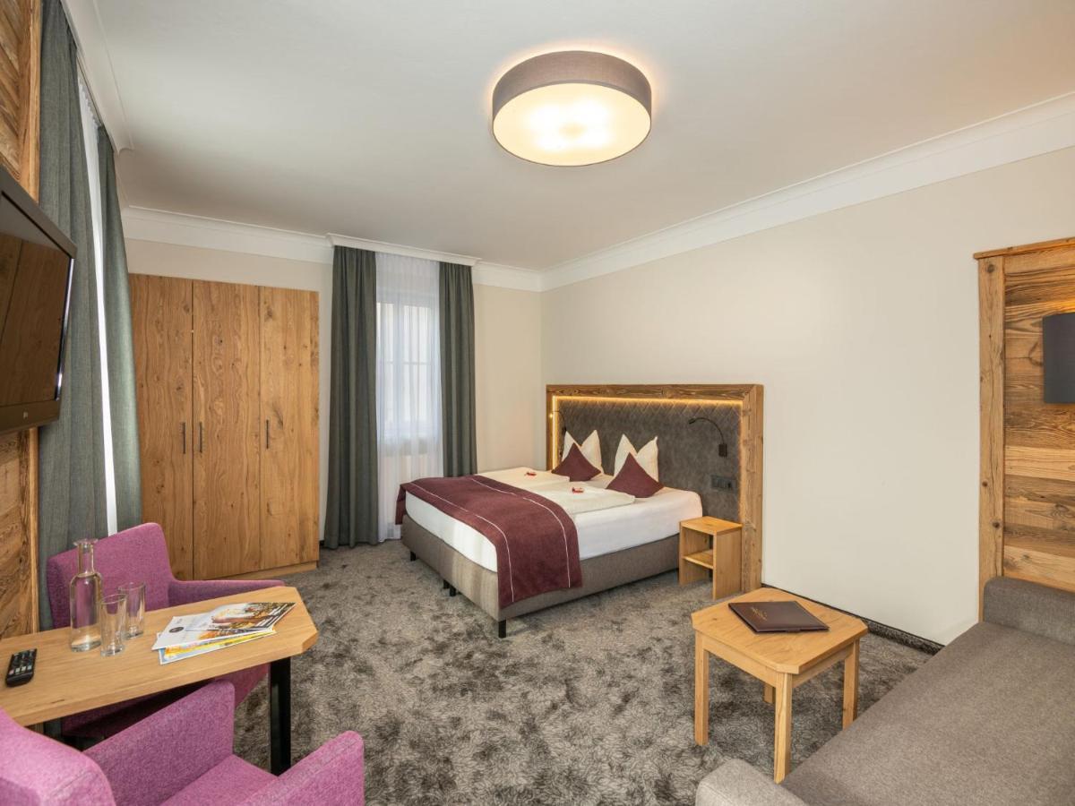Hotel Stegerbraeu ラートシュタット エクステリア 写真